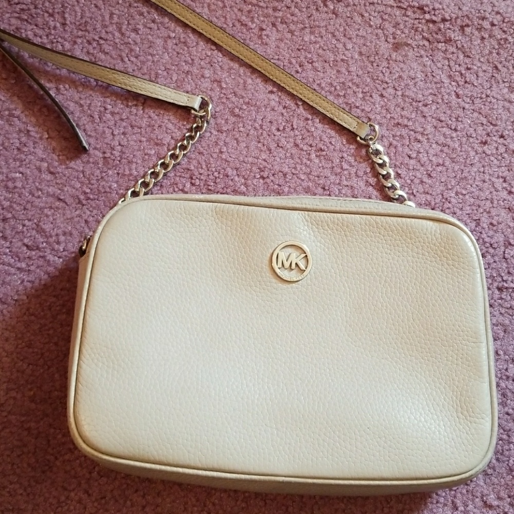 Authentic Michael kors crossbody